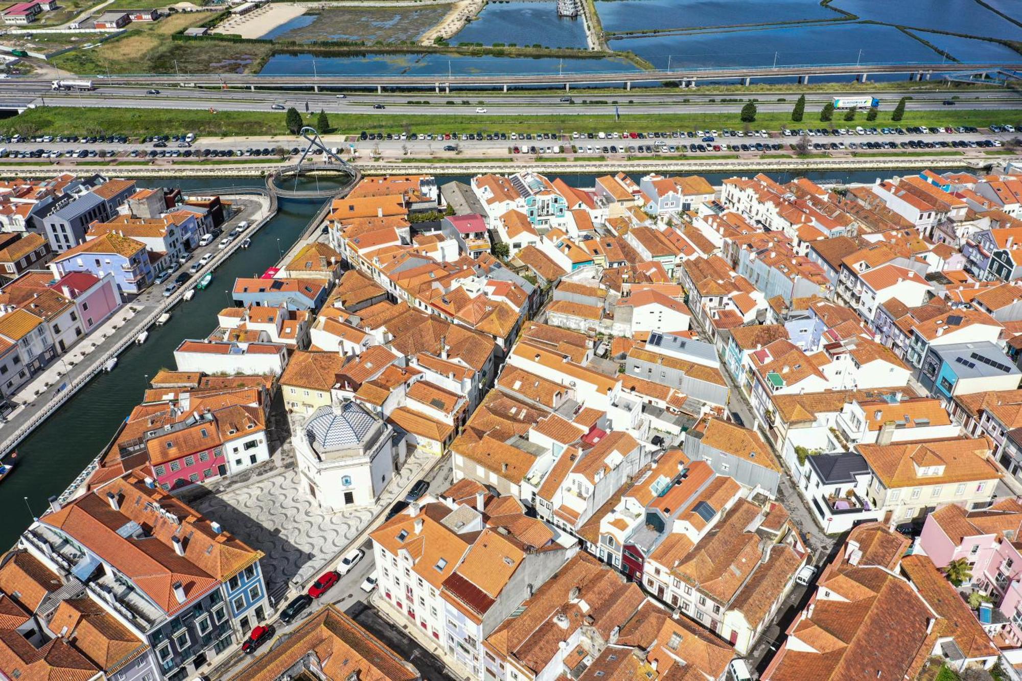Live In Aveiro Apartment Exterior photo